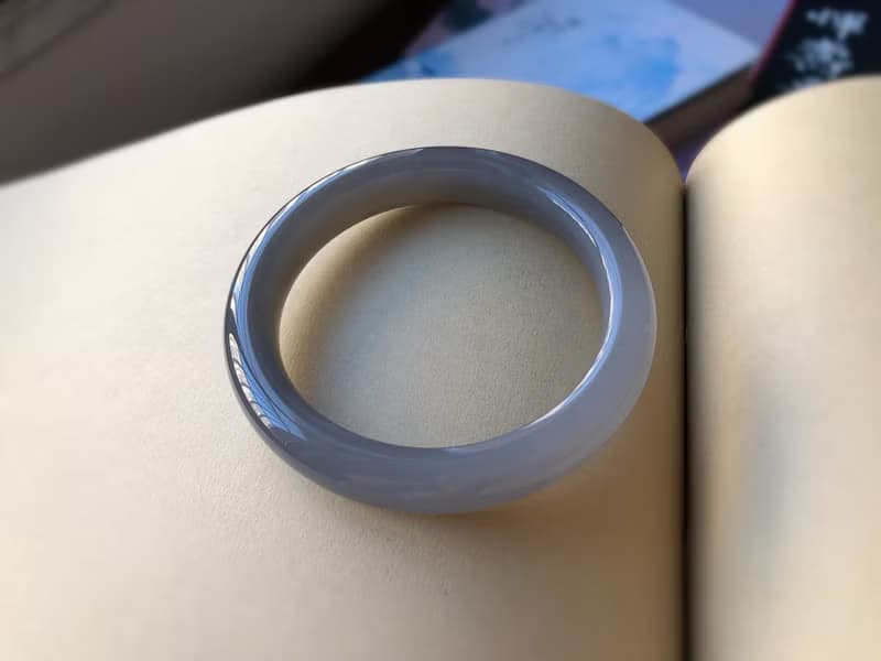 天然超美的煙紫和田玉手鐲紫羅蘭手鐲玉鐲平安喜樂