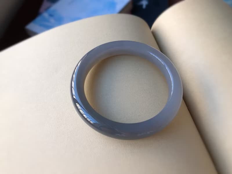 天然超美的煙紫和田玉手鐲紫羅蘭手鐲玉鐲平安喜樂