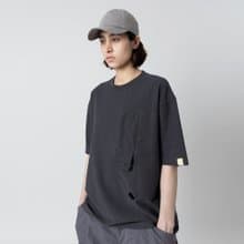 Smock Pocket Tee不對稱設計登山服造型口袋廓形寬松T恤炭灰色