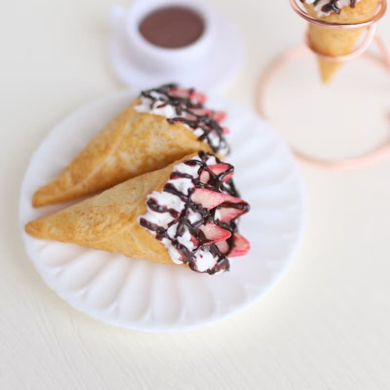 草莓巧克力醬可麗餅 A 耳環 單支 甜點飾品 袖珍 仿真食物