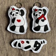 【Q-cute】節慶系列-聖誕節-說hi熊貓-鑰匙圈/吊飾/別針