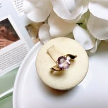 【西洋古董飾品】12.5 精緻柔美粉紫切鑽萊茵扭轉 金 戒指