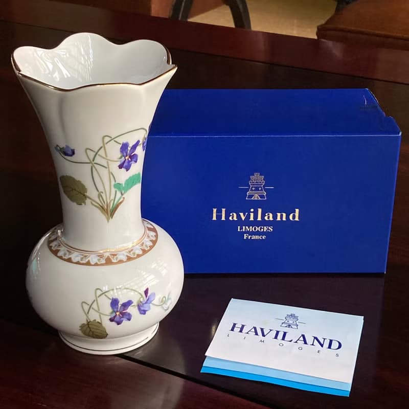 HAVILAND Empress Eugénie系列 紫羅蘭紋樣描金六瓣花瓶