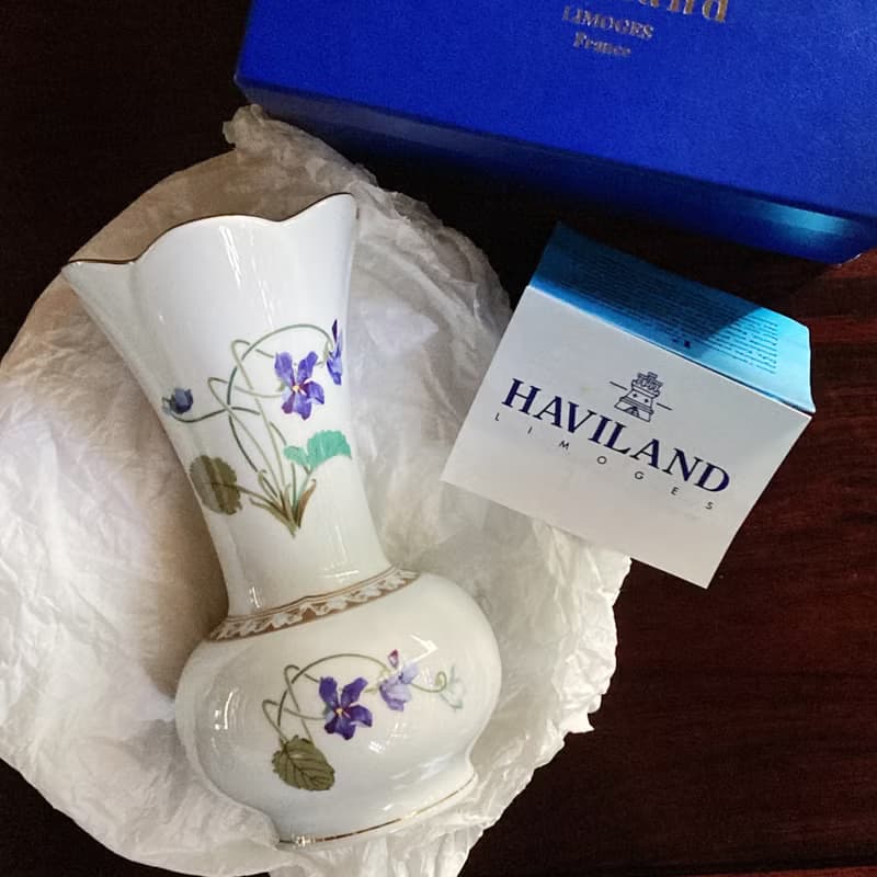HAVILAND Empress Eugénie系列 紫羅蘭紋樣描金六瓣花瓶