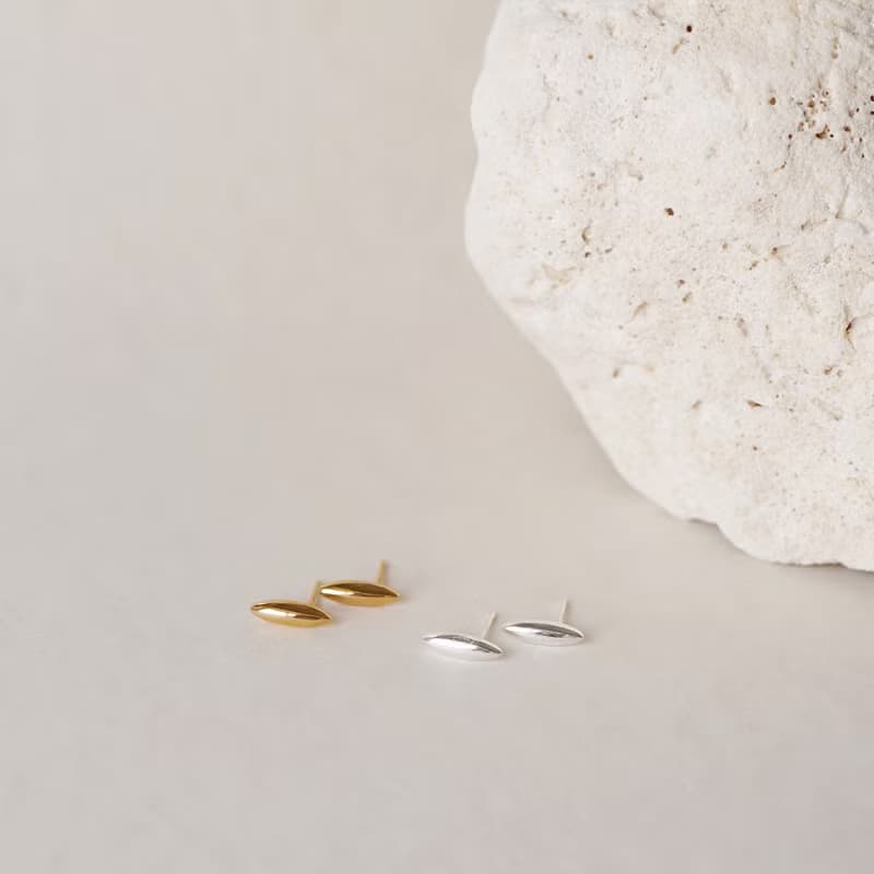 スティックオーバルピアス / イヤリングクリップ
