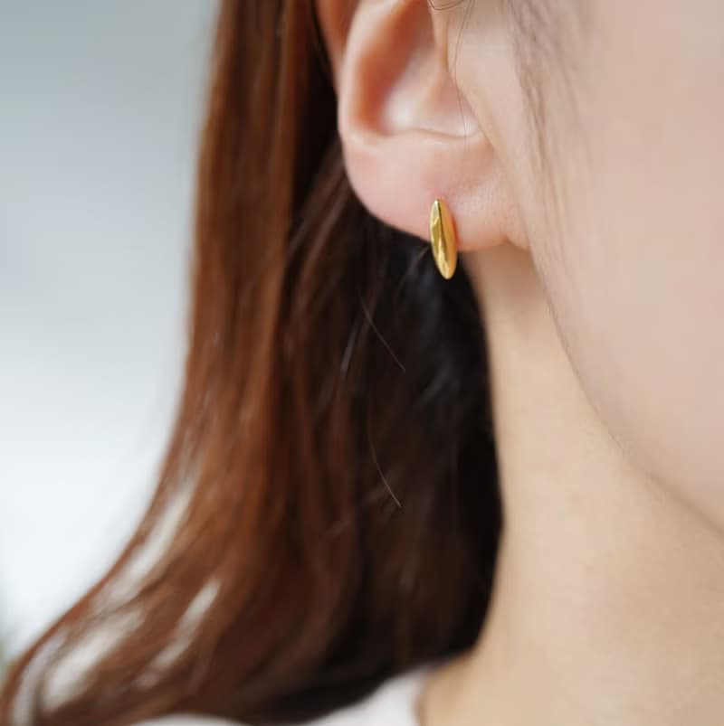 スティックオーバルピアス / イヤリングクリップ