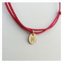 イニシャルプレートコードブレスレット