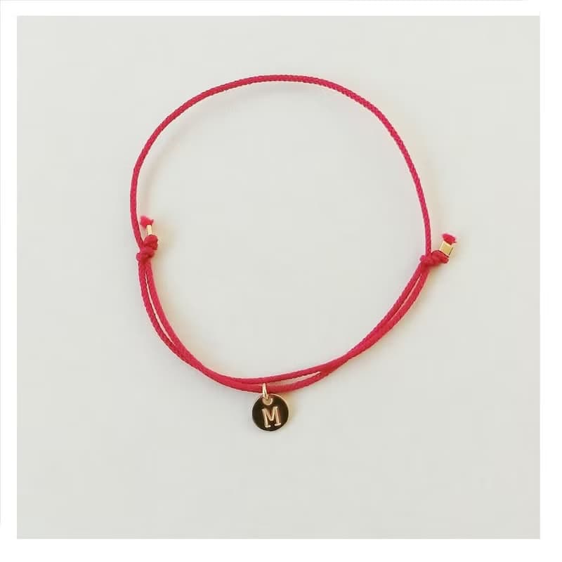 イニシャルプレートコードブレスレット