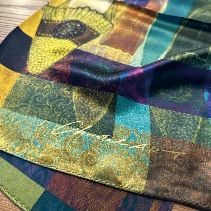 50cm角_silkscarf_マイシューズ柄のスカーフ　ChristalART