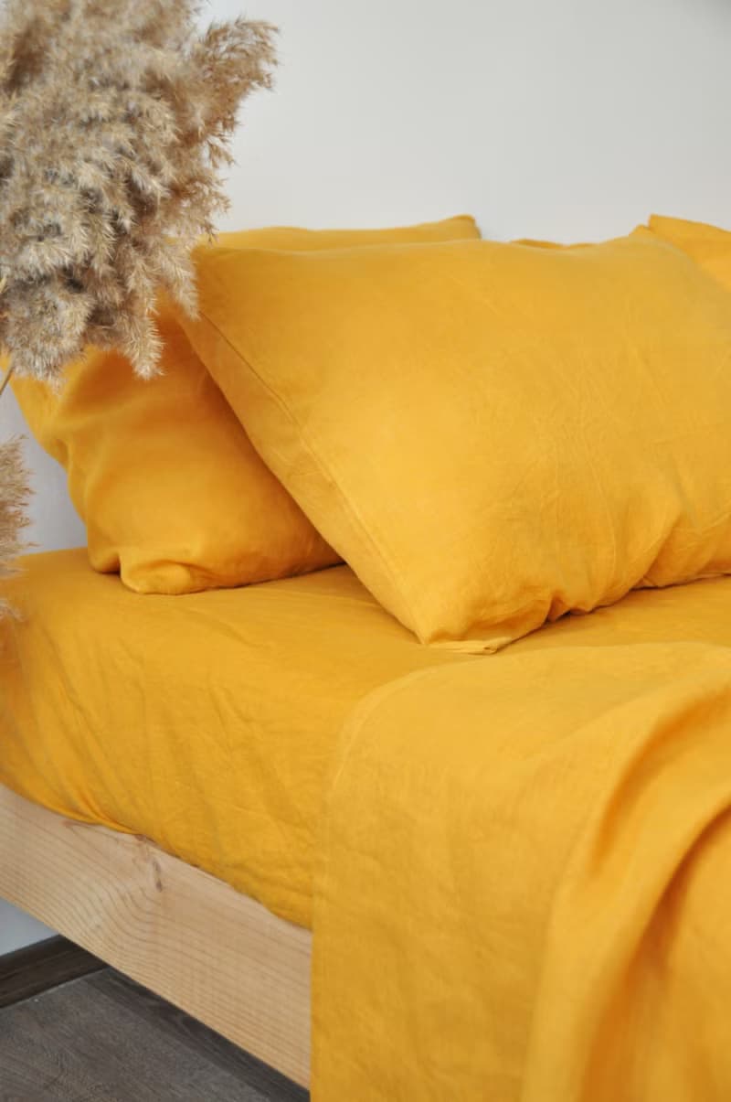 Turmeric linen sheet set / Flat+fitted sheet+2 pillowcases / Yellow bedding