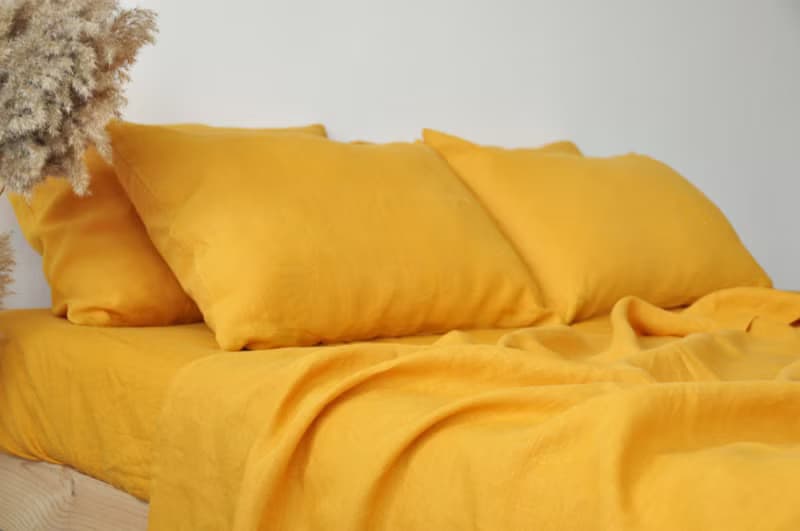 Turmeric linen sheet set / Flat+fitted sheet+2 pillowcases / Yellow bedding