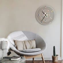 Abacus - 由鐳射切割幾何零件組成的手工木製掛鍾