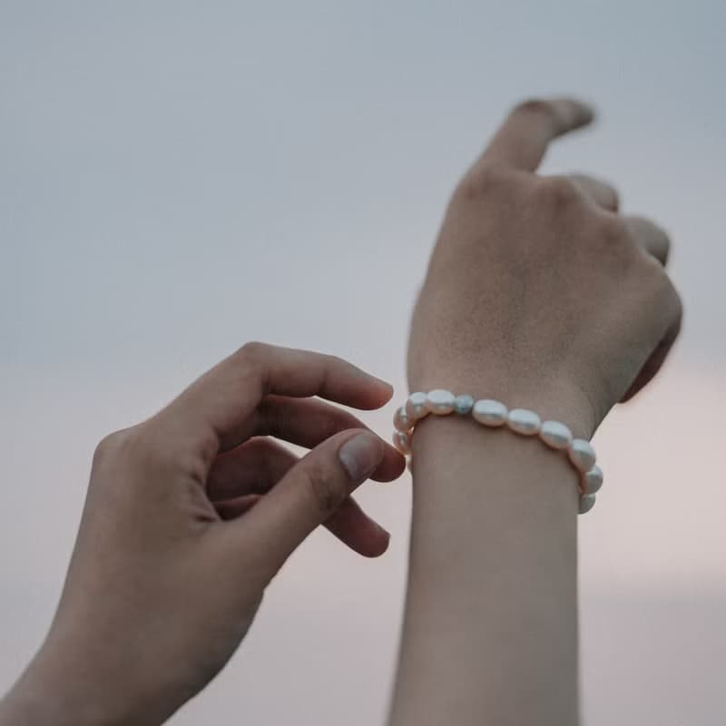 Nora_彈性珍珠手環