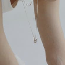Figurative sculpture necklace 肢體雕塑 項鍊