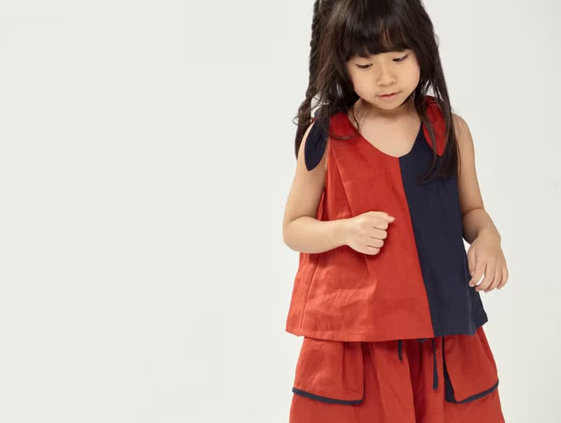 Ángeles-尾蝶無袖配色上衣(紅藍/黃綠)