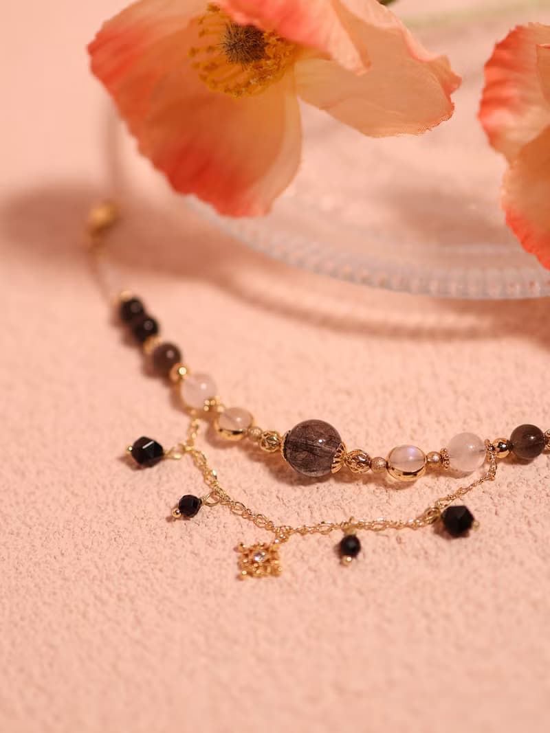 黑曼陀羅。滿絲黑髮晶 月光石 黑太陽石 14K包金 水晶礦石手鍊