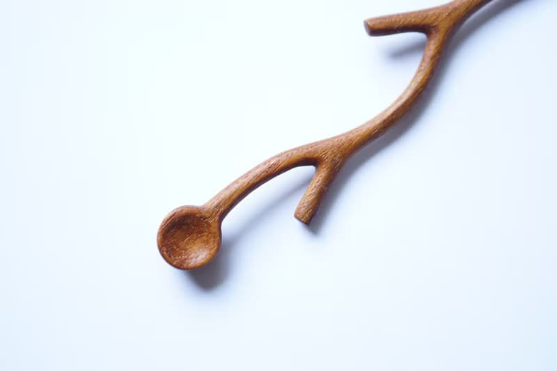 枝分かれした木のマドラー, チーク