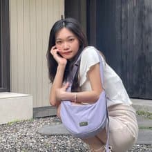 【DOUGHNUT】防潑水 手提/肩背/斜背 3用 小澎澎半月包-淺紫 SE