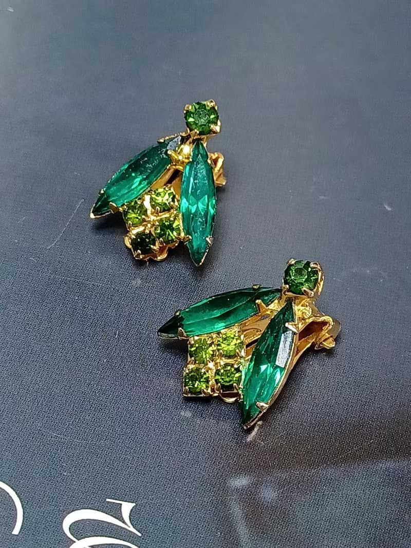 vintage jewelry 典雅貴氣祖母綠萊茵石 夾式耳環