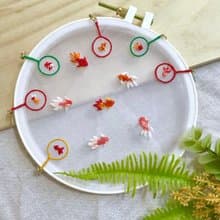 手作刺繡//夏日祭典撈金魚耳環//可改夾式