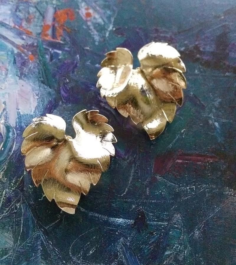 Vintage Jewelry 西洋古董飾品 優美 金色 刷紋葉子 夾式耳環