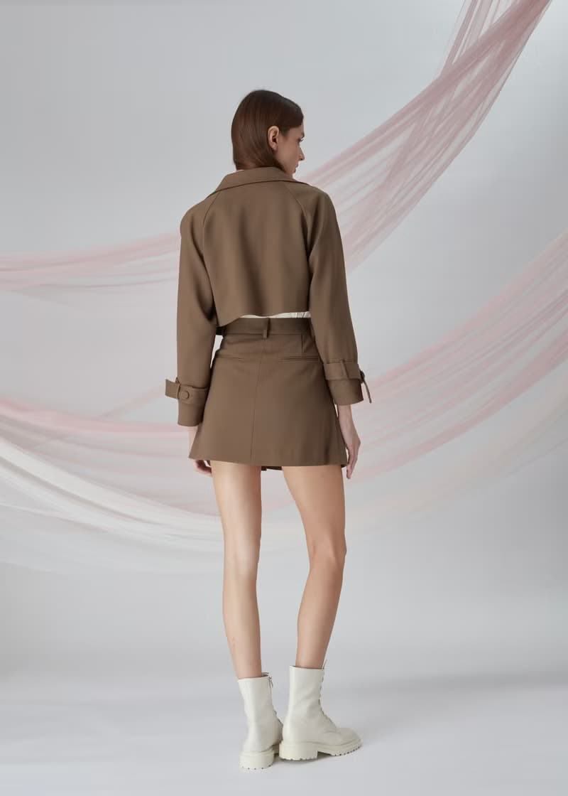 朱古力色百褶短裙