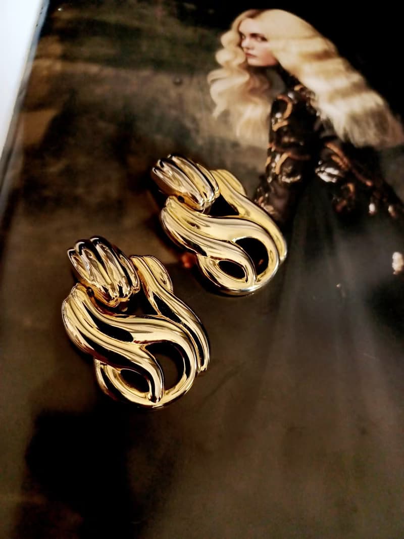 vintage jewelry  古董金色垂墜流金夾式耳環