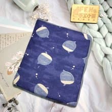 海洋系列-日本厚棉布萌萌翻車魚L型拉鍊袋加鋪棉-電子書保護套