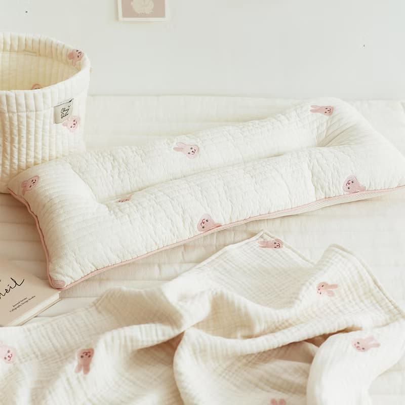 韓國Chezbebe 粉紅小兔刺繡純棉幼兒枕 L