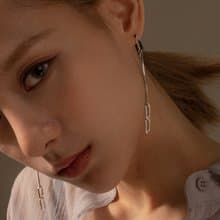 ARROGANT - 偏巧 * 金色 銀色 簡約 珍珠 垂吊式耳環