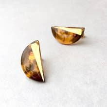 ハーフムーンマーブル(べっこう)ピアス/イヤリング