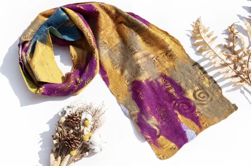 羊毛氈絲巾/濕氈絲巾/水彩藝術感圍巾/羊毛漸層感絲巾-薑黃葡萄紫