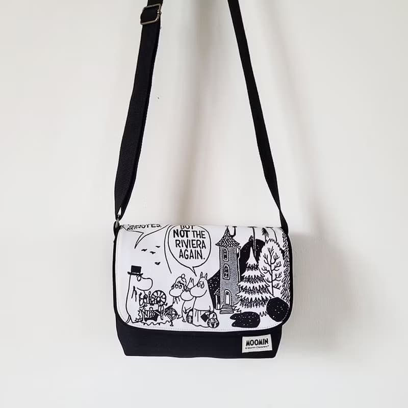 【Pinkoi x Moomin】姆明 漫畫小方包 郵差包 斜背包 -黑 台灣製