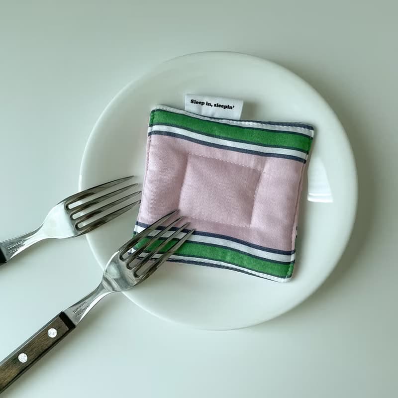 Cushion tea coaster (Rosy)