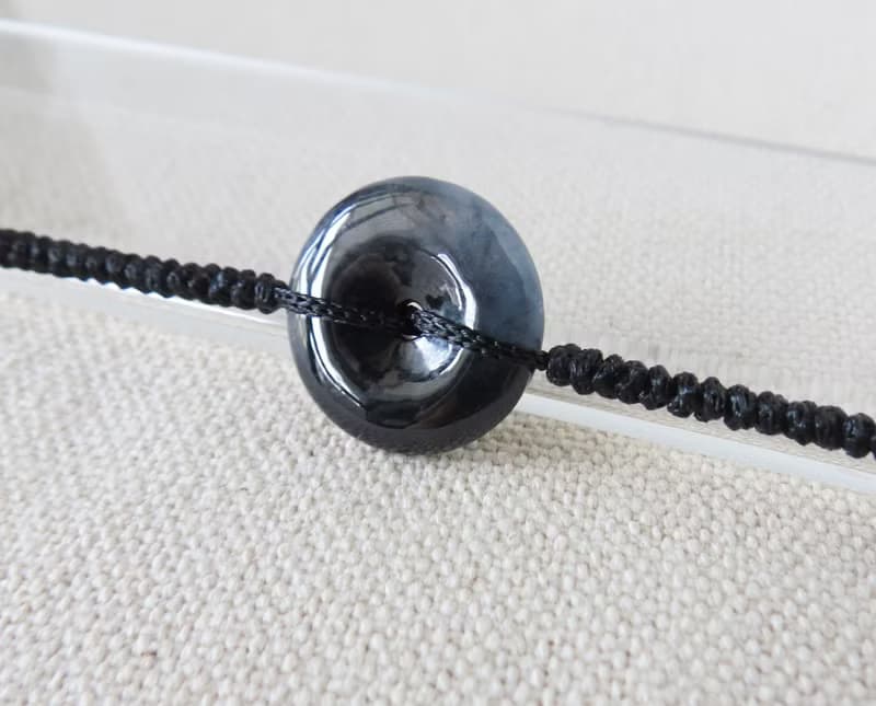 本命年【歲歲平安】冰烏雞翡翠絲光編織手鍊*SW26*招財開運