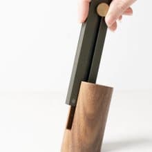 【HMM】 尺刀胡桃木底座(不含尺刀)