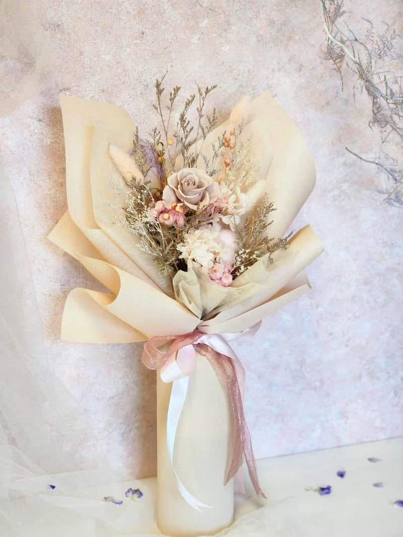 奶茶粉永生玫瑰花束 情人節花束 求婚花束 粉色玫瑰花束