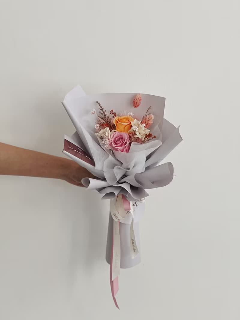 【永生玫瑰花花束】• 情人節/永生玫瑰花/永生玫瑰花花束/玫瑰花