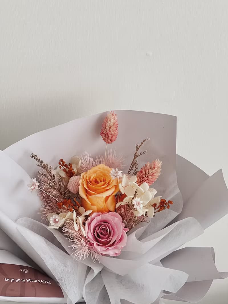 【永生玫瑰花花束】• 情人節/永生玫瑰花/永生玫瑰花花束/玫瑰花