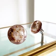 チョコレートカラーとボタニカルフワラー・イヤリング