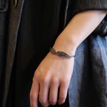 【時尚飾物】SOULITE 翼銀黑色手鐲 S