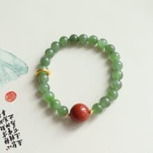 天然和田玉手鏈老料陽綠色碧玉手鏈玉質細膩油潤搭配南紅轉運珠