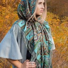 Pavlovo Posad Russian Shawl 100% Wool Scarf Wrap Silk Fringe 125x125 cm 598-52