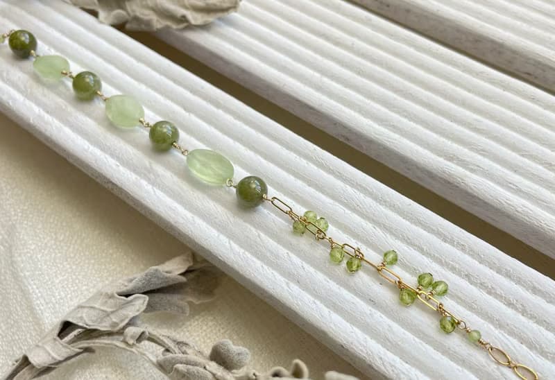 //葡萄石翠榴石橄欖石半鏈手鍊// 14KGF 天然石水晶手作 防過敏