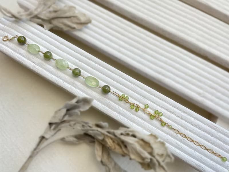 //葡萄石翠榴石橄欖石半鏈手鍊// 14KGF 天然石水晶手作 防過敏