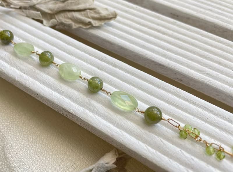 //葡萄石翠榴石橄欖石半鏈手鍊// 14KGF 天然石水晶手作 防過敏