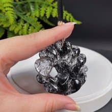 冰透黑發晶吊墜 立體手雕九尾狐愛心黑色發絲水晶項鏈 一心一意