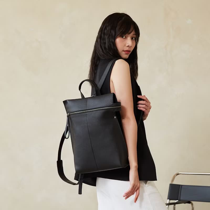 Flat Rectangular Backpack 扁平後背包/真皮包/後背包/牛皮包