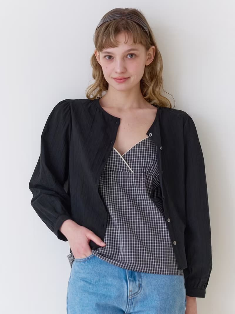 Hayden blouse_ Black