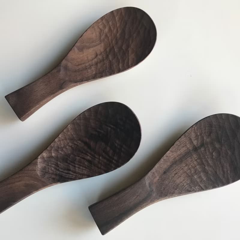 ブラックウォルナット の立つしゃもじ